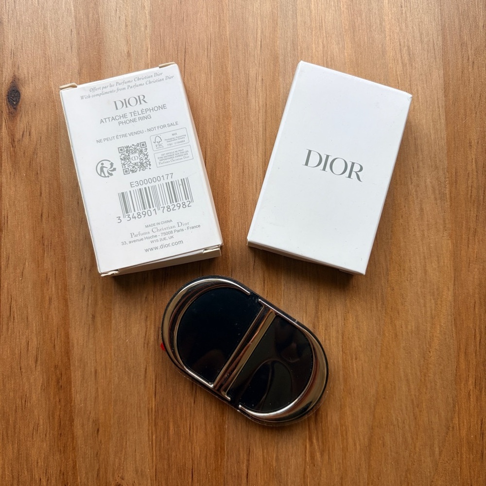 NEW Dior Foldable Mirror Phone Ring Holder Stand – Adjustable Kickstand - Picture 5 of 5